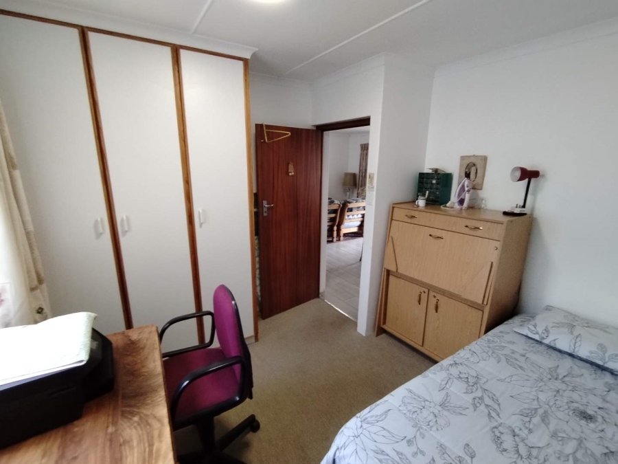 To Let 3 Bedroom Property for Rent in Stilbaai Wes Western Cape